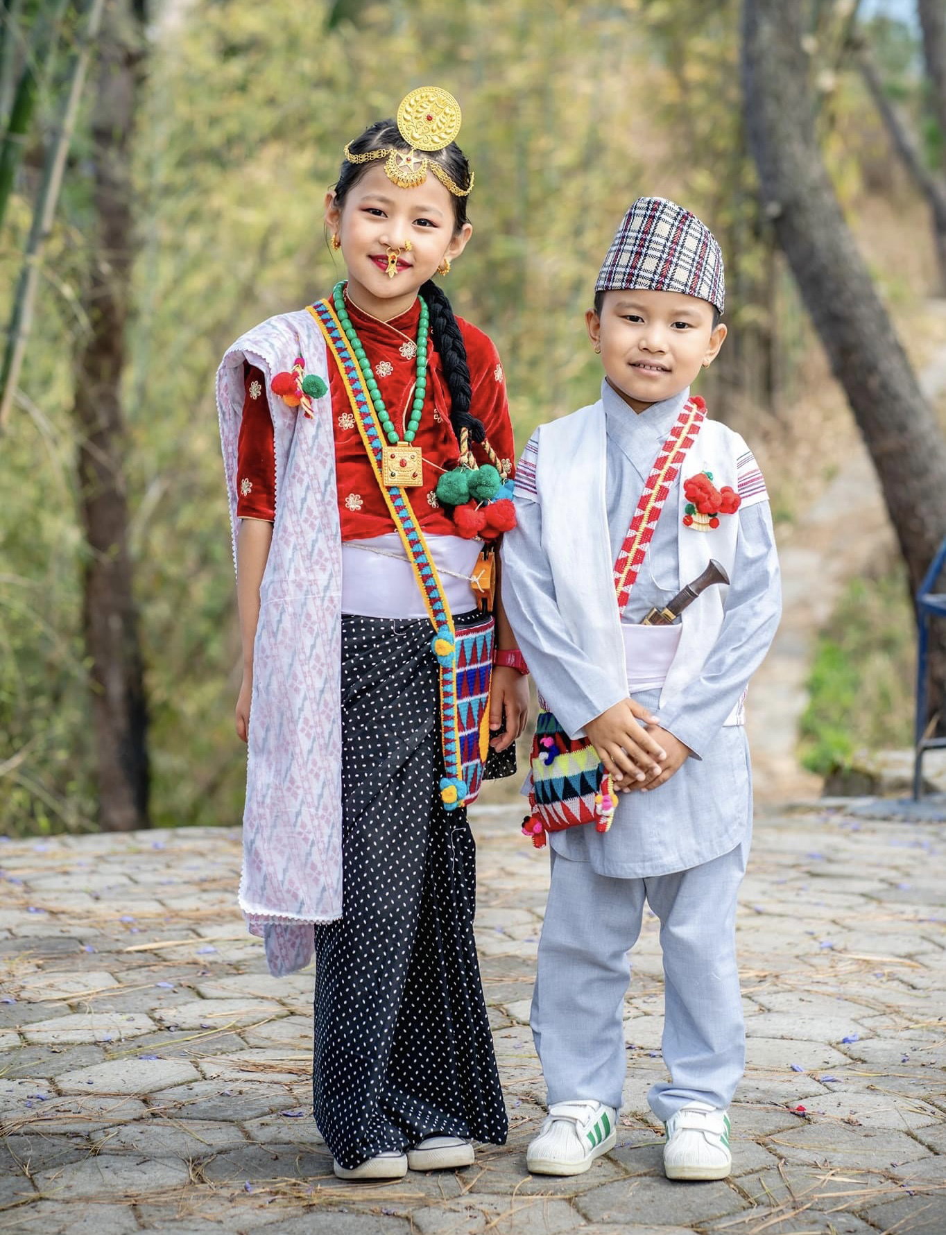 जातीय पोशाक