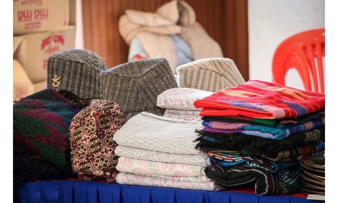 जातीय पोशाक