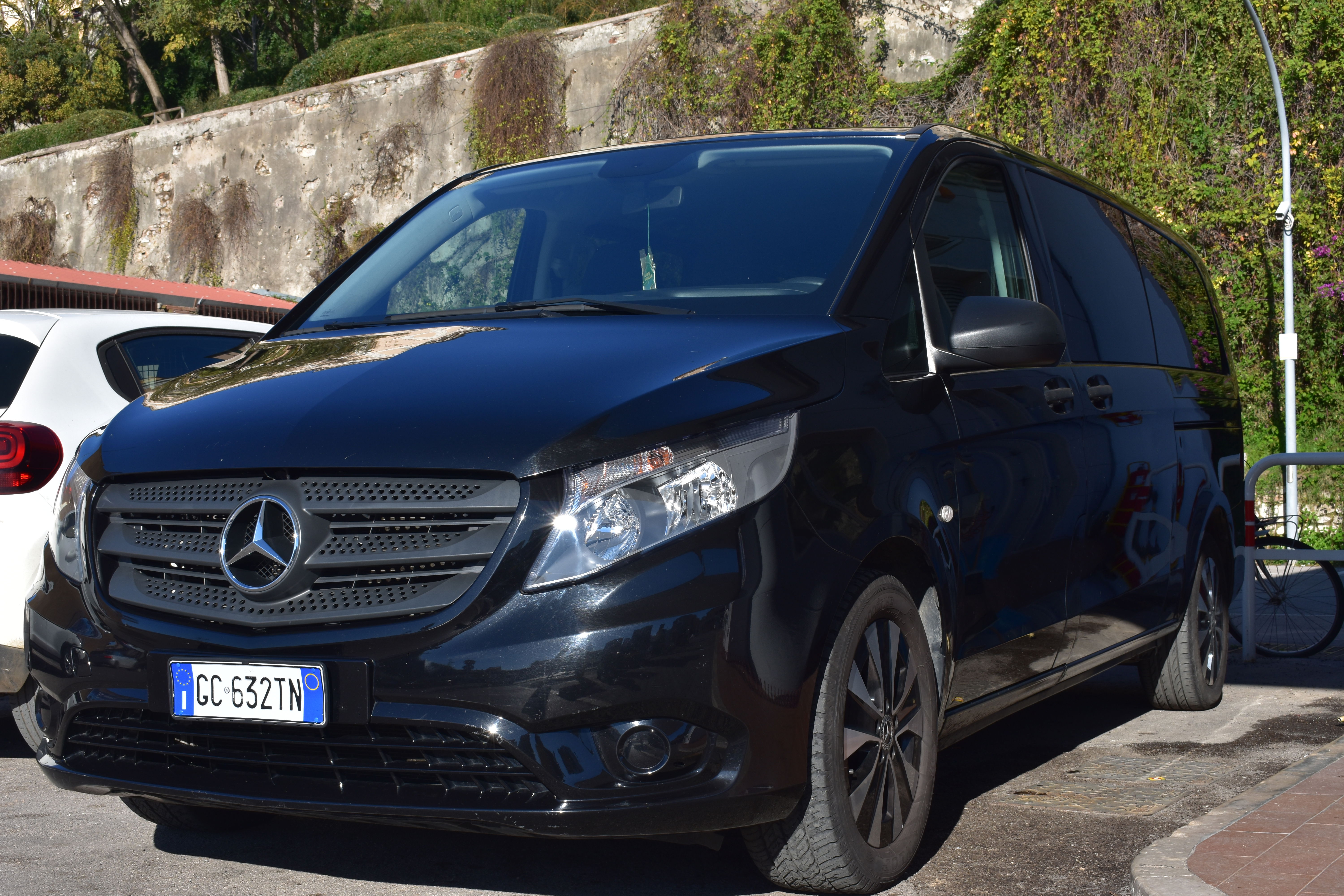 Mercedes Benz Vito Tourer 9 seats