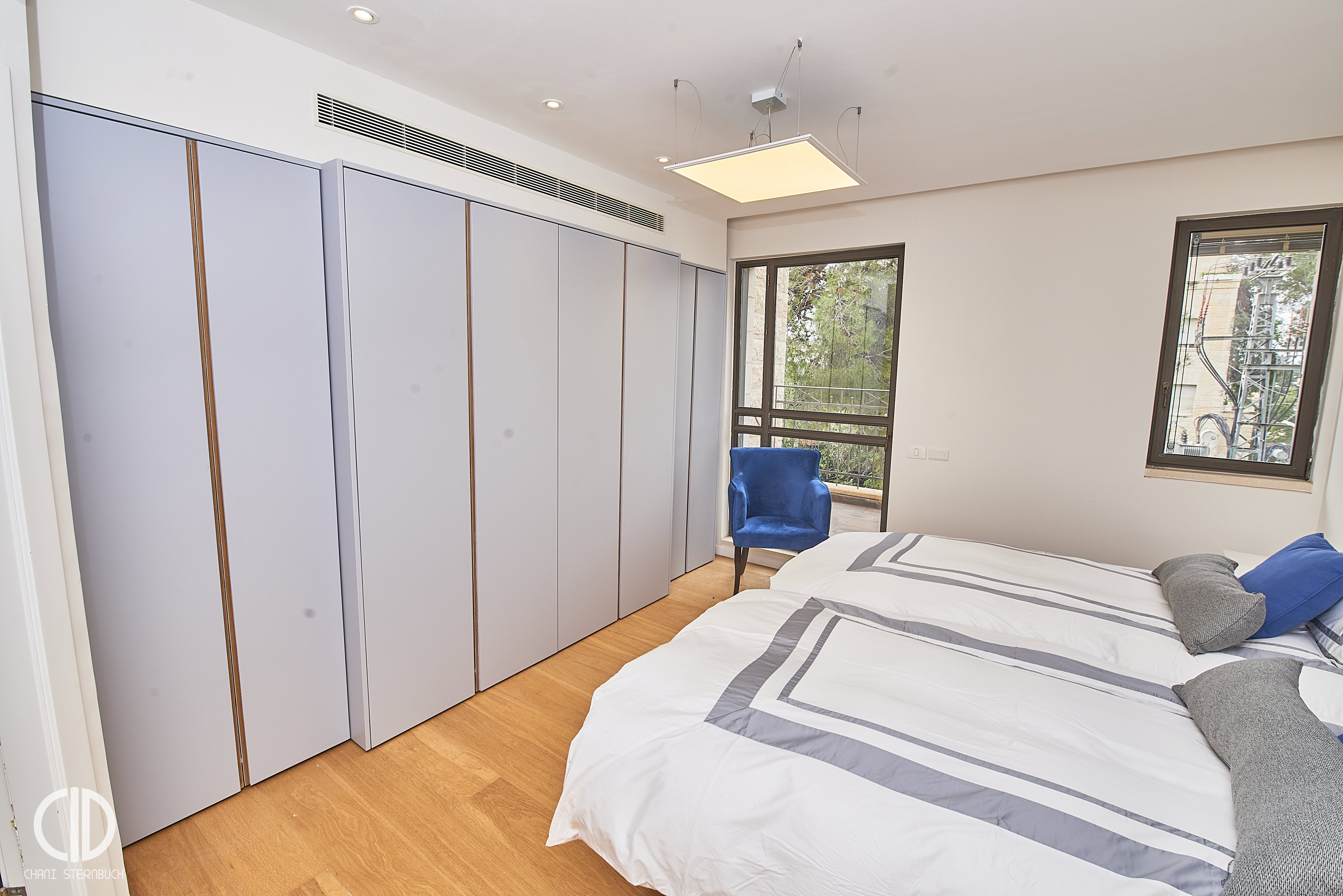 Simply furnished apartment Rachavia 