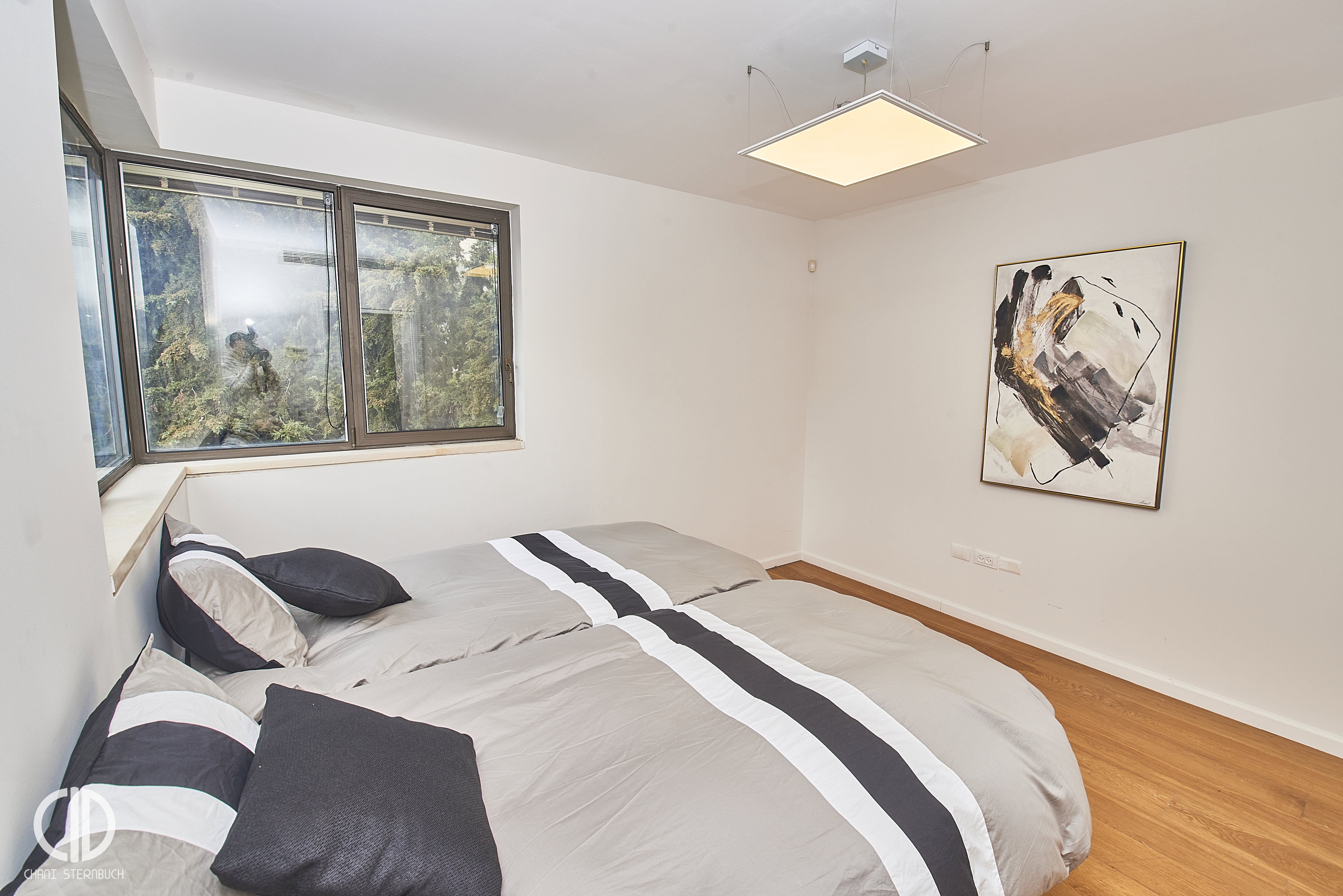 Simply furnished apartment Rachavia 