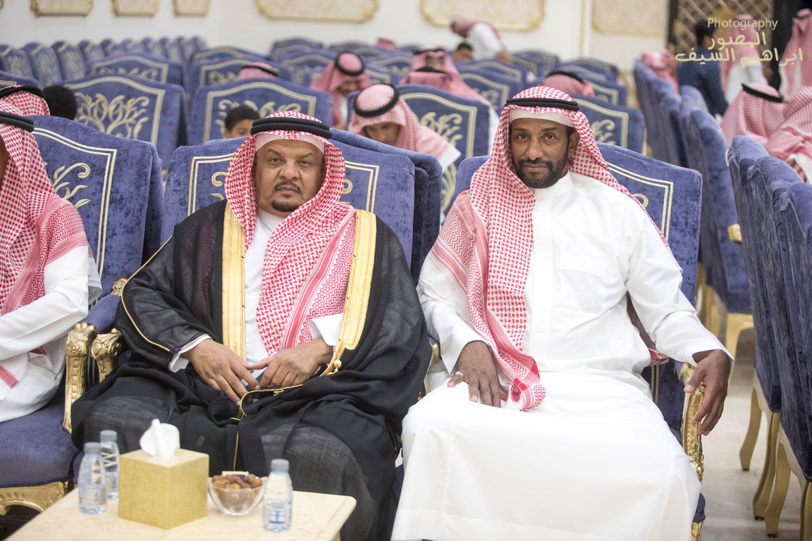 الرزقان يحتفلون في زواج أبنتهم