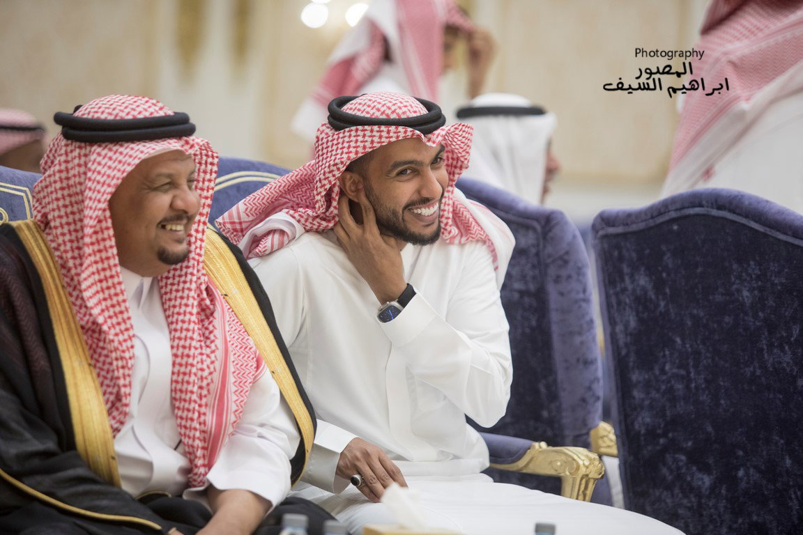 الرزقان يحتفلون في زواج أبنتهم