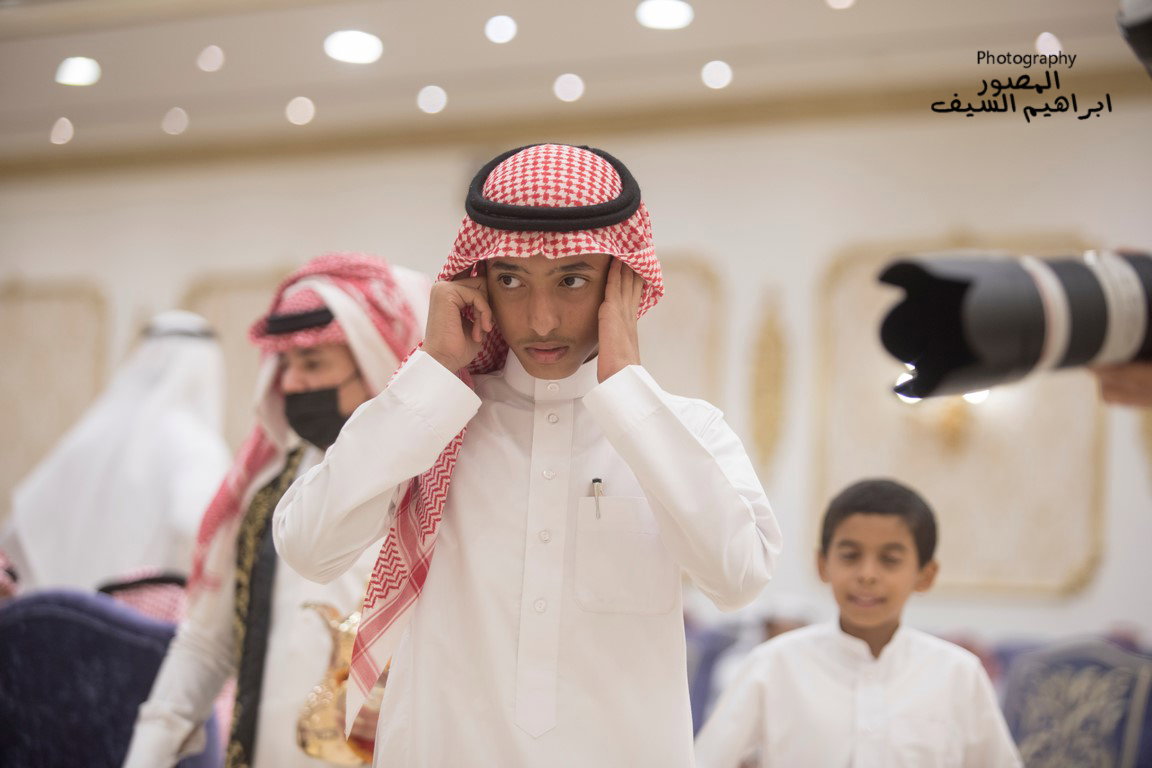 الرزقان يحتفلون في زواج أبنتهم