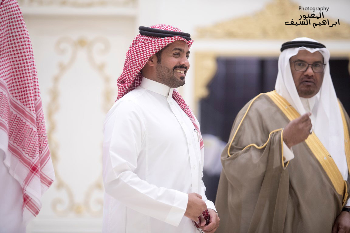 الرزقان يحتفلون في زواج أبنتهم