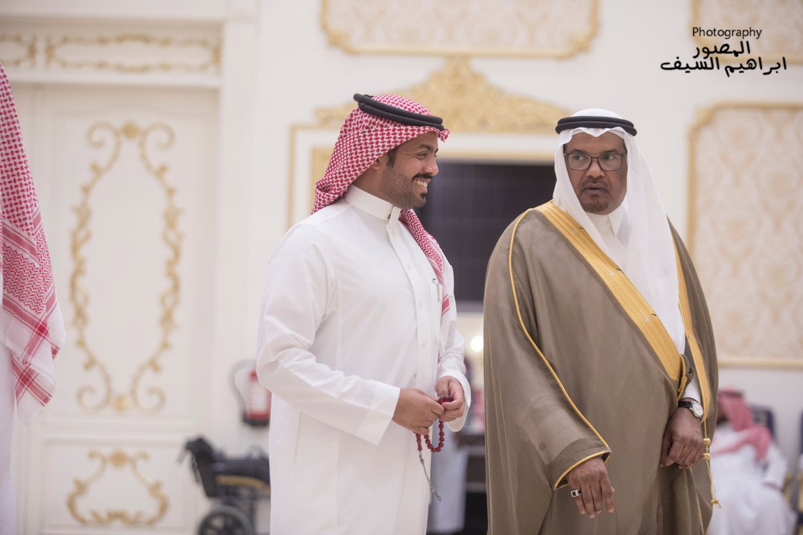 الرزقان يحتفلون في زواج أبنتهم