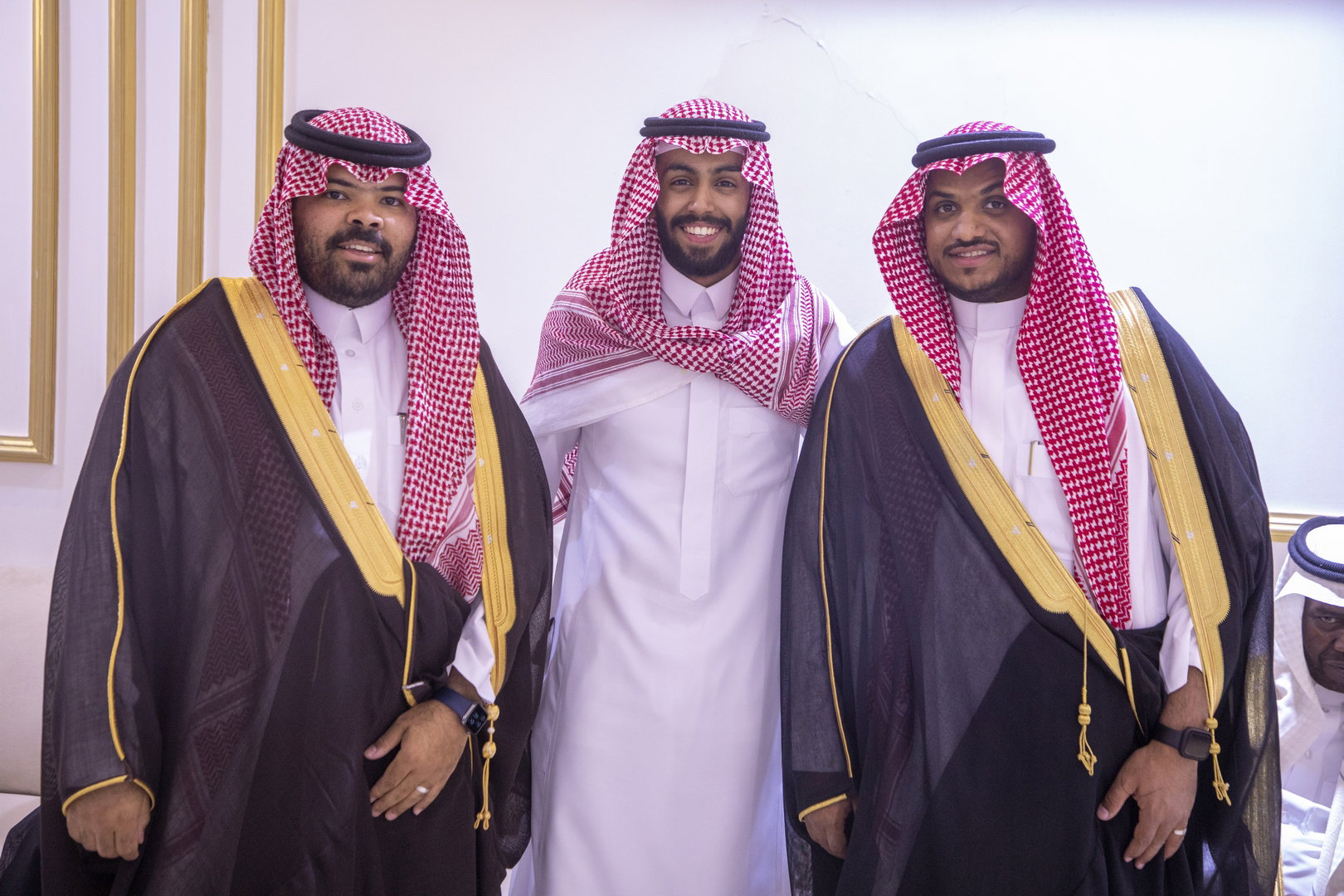 بارك الله لهما وبارك عليهما وجمع بينهما في خير