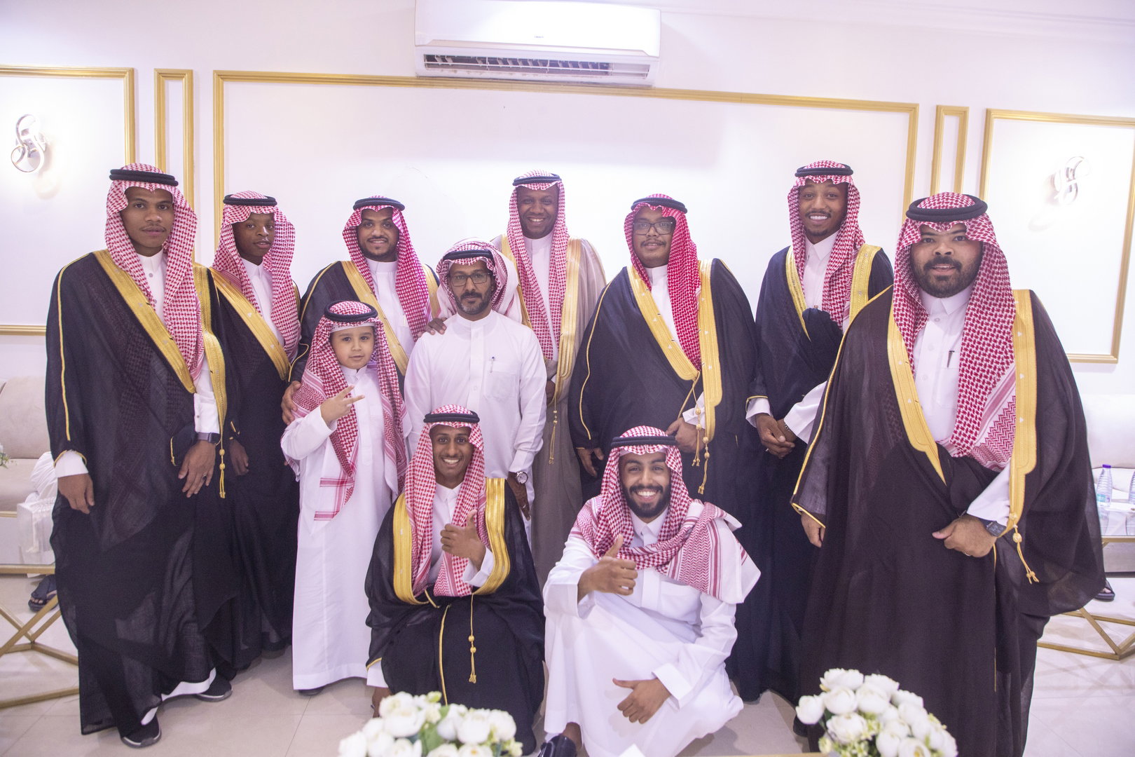 بارك الله لهما وبارك عليهما وجمع بينهما في خير