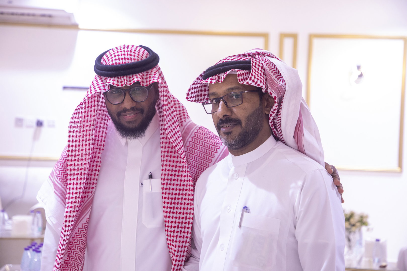 بارك الله لهما وبارك عليهما وجمع بينهما في خير