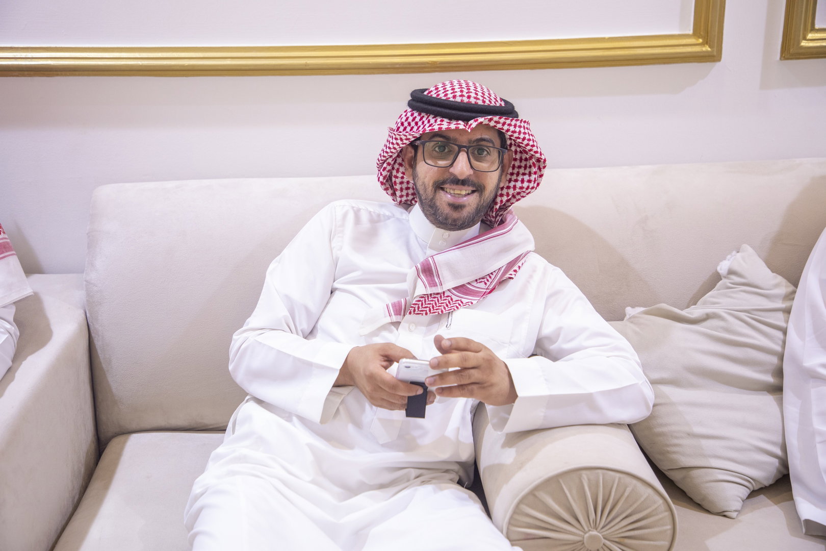 بارك الله لهما وبارك عليهما وجمع بينهما في خير