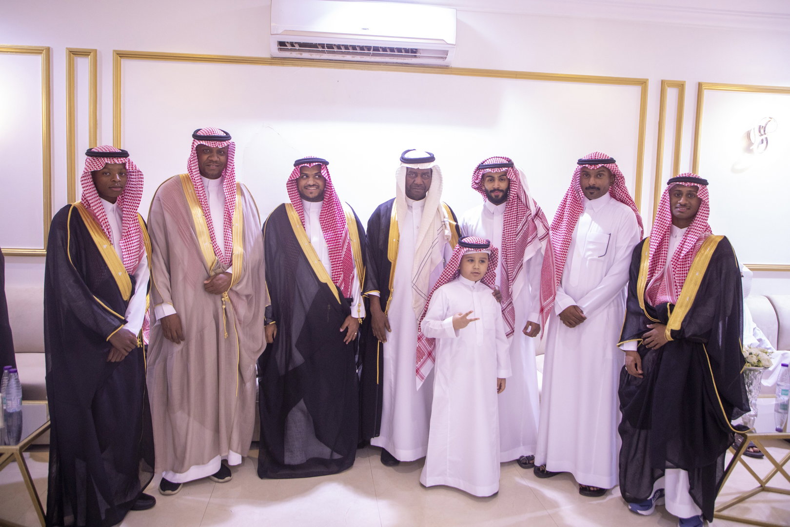 بارك الله لهما وبارك عليهما وجمع بينهما في خير