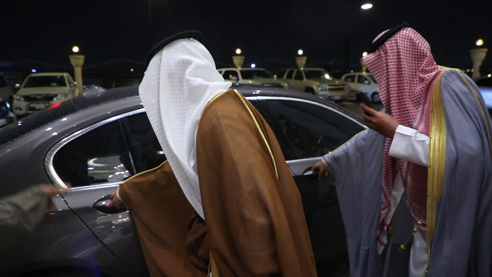 واحييا هذا الزواج غناء الفنانين 1. دحوم الطلاسي                                 2. منصور الدخيل                 3. بن مرضي                4. محمد مبارك