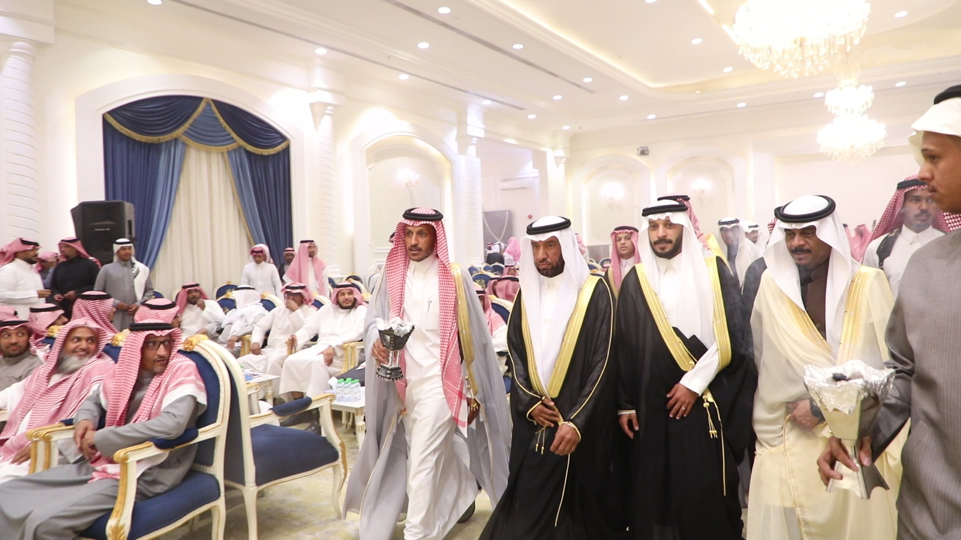 واحييا هذا الزواج غناء الفنانين 1. دحوم الطلاسي                                 2. منصور الدخيل                 3. بن مرضي                4. محمد مبارك