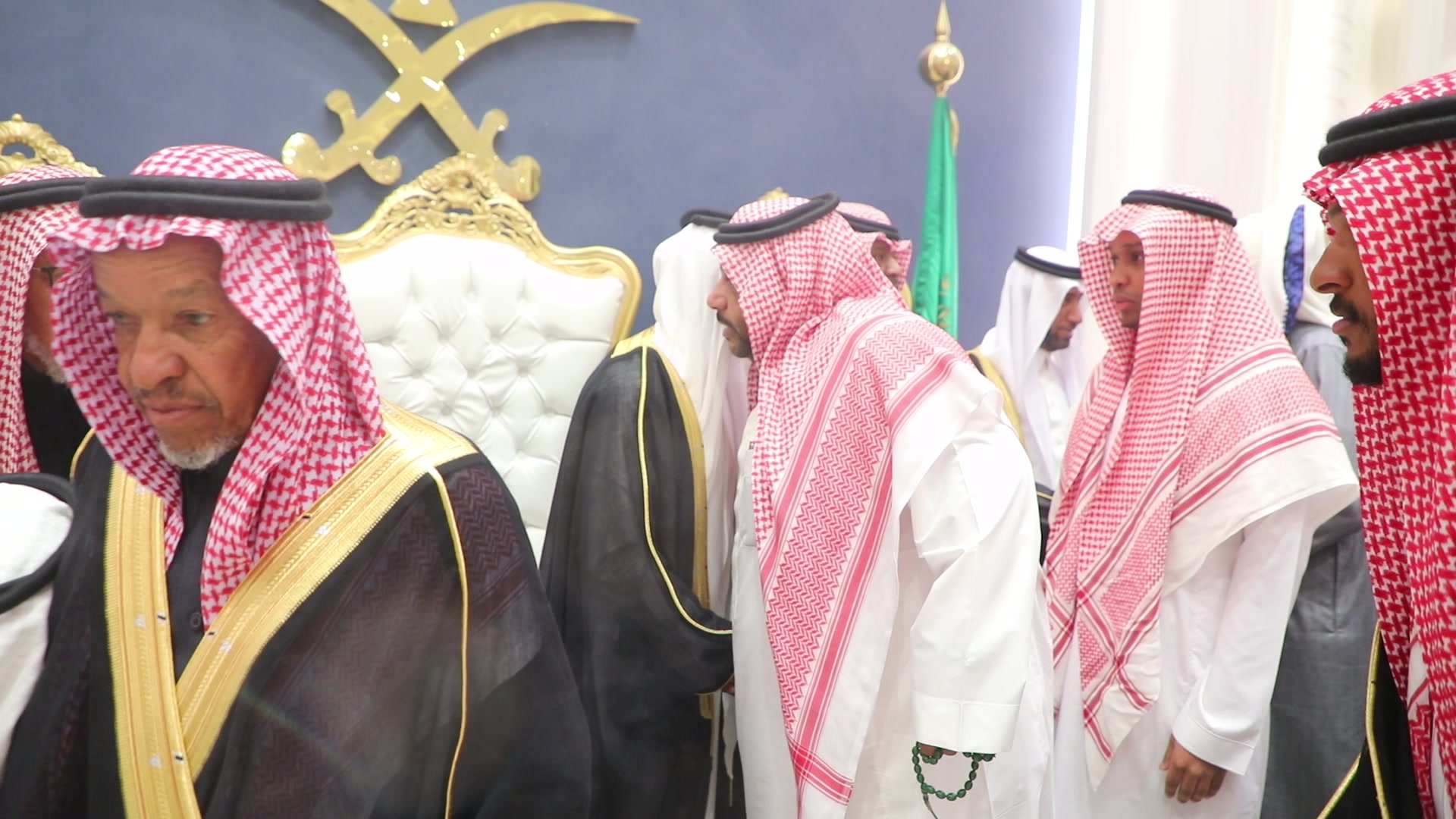 واحييا هذا الزواج غناء الفنانين 1. دحوم الطلاسي                                 2. منصور الدخيل                 3. بن مرضي                4. محمد مبارك