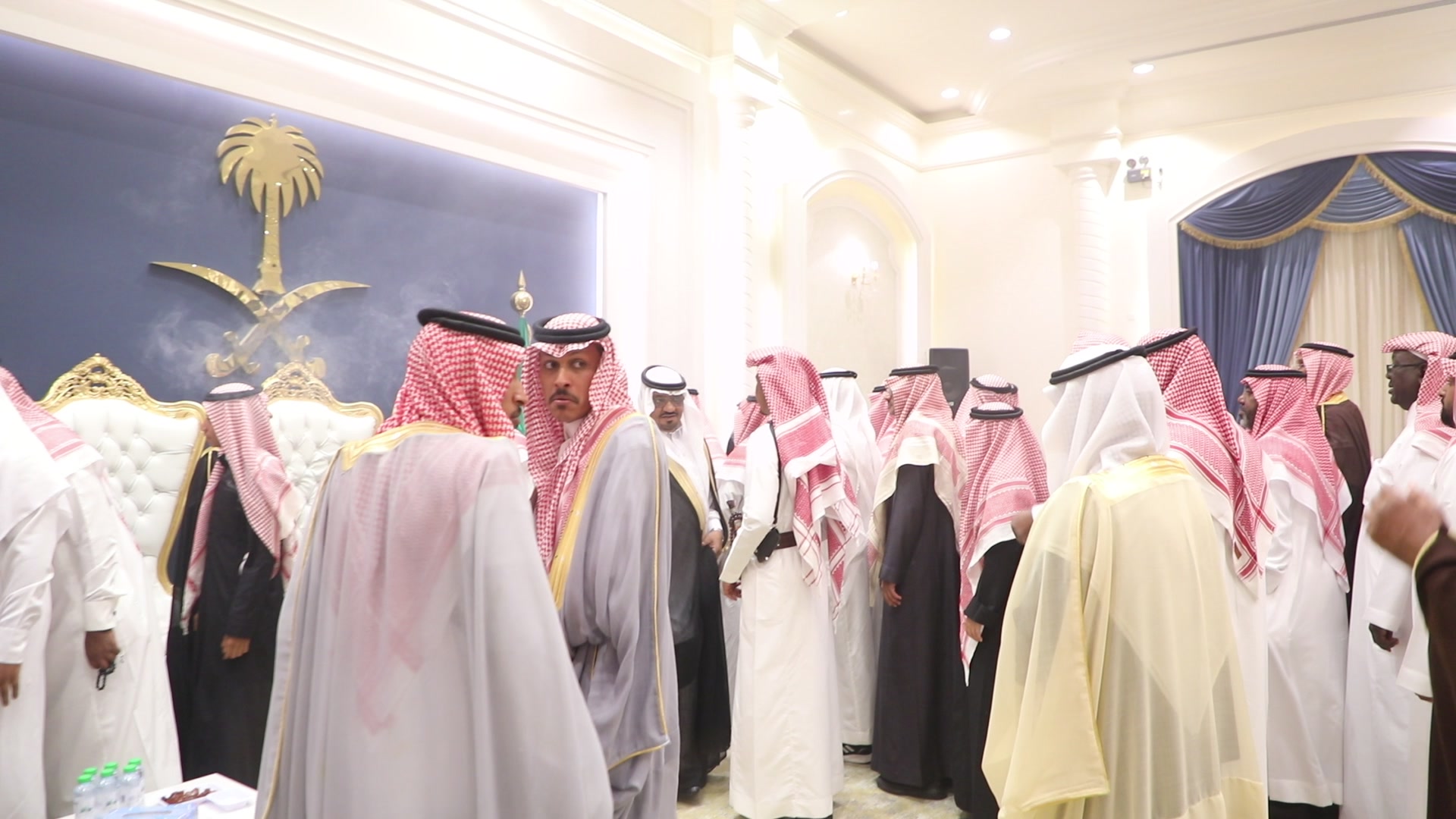 واحييا هذا الزواج غناء الفنانين 1. دحوم الطلاسي                                 2. منصور الدخيل                 3. بن مرضي                4. محمد مبارك