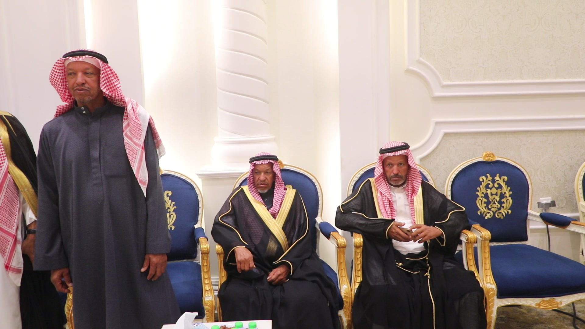 واحييا هذا الزواج غناء الفنانين 1. دحوم الطلاسي                                 2. منصور الدخيل                 3. بن مرضي                4. محمد مبارك