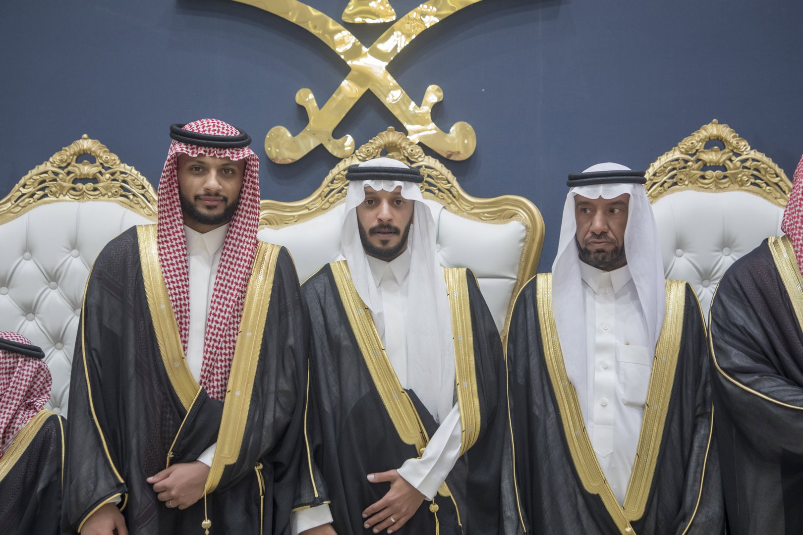 واحييا هذا الزواج غناء الفنانين 1. دحوم الطلاسي                                 2. منصور الدخيل                 3. بن مرضي                4. محمد مبارك