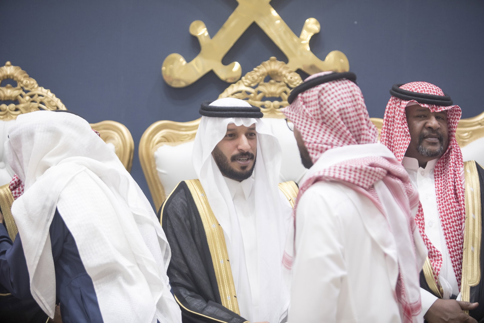 واحييا هذا الزواج غناء الفنانين 1. دحوم الطلاسي                                 2. منصور الدخيل                 3. بن مرضي                4. محمد مبارك