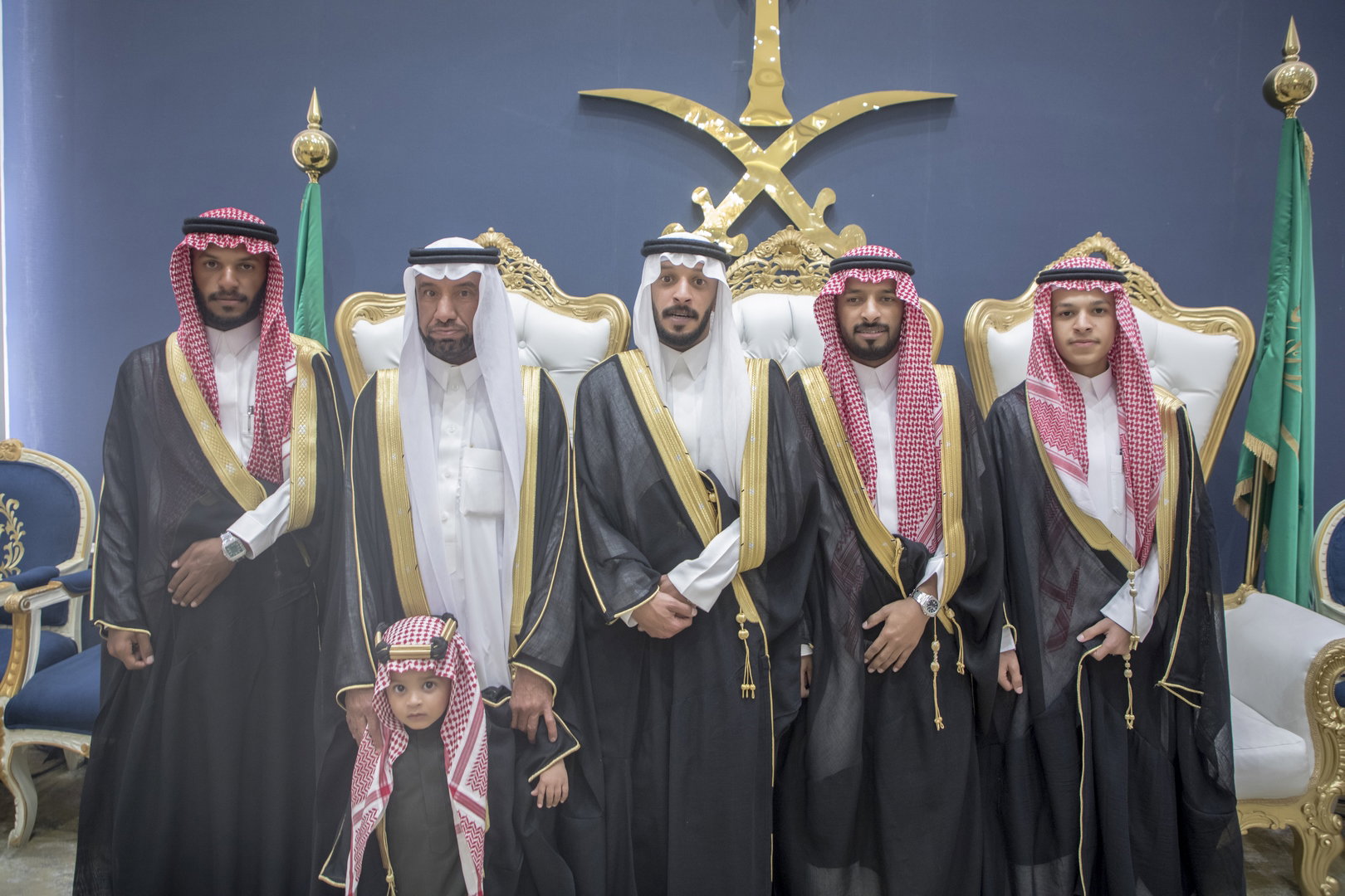 واحييا هذا الزواج غناء الفنانين 1. دحوم الطلاسي                                 2. منصور الدخيل                 3. بن مرضي                4. محمد مبارك