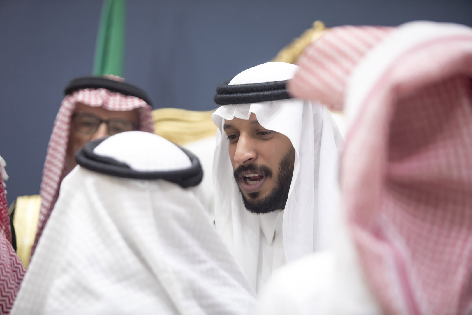 واحييا هذا الزواج غناء الفنانين 1. دحوم الطلاسي                                 2. منصور الدخيل                 3. بن مرضي                4. محمد مبارك