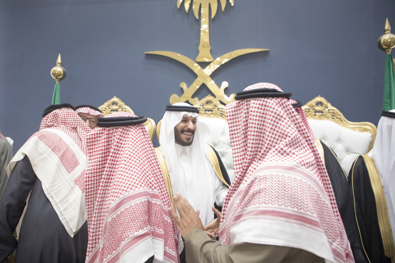 واحييا هذا الزواج غناء الفنانين 1. دحوم الطلاسي                                 2. منصور الدخيل                 3. بن مرضي                4. محمد مبارك