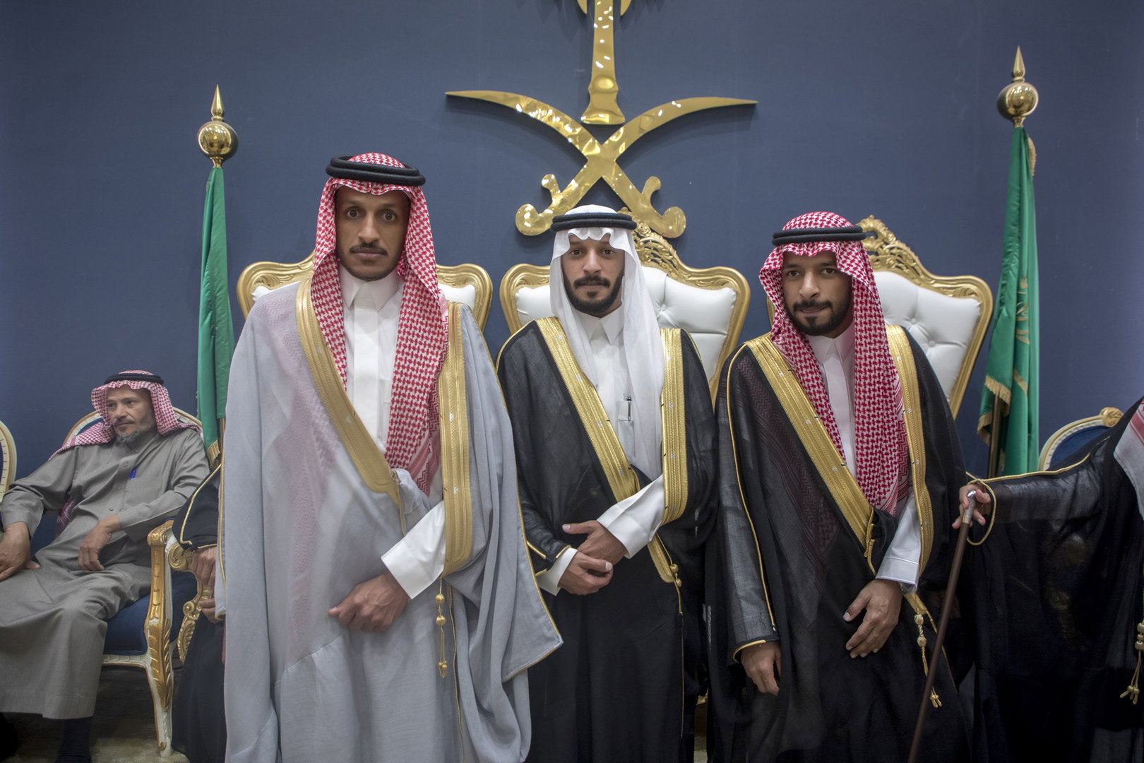 واحييا هذا الزواج غناء الفنانين 1. دحوم الطلاسي                                 2. منصور الدخيل                 3. بن مرضي                4. محمد مبارك