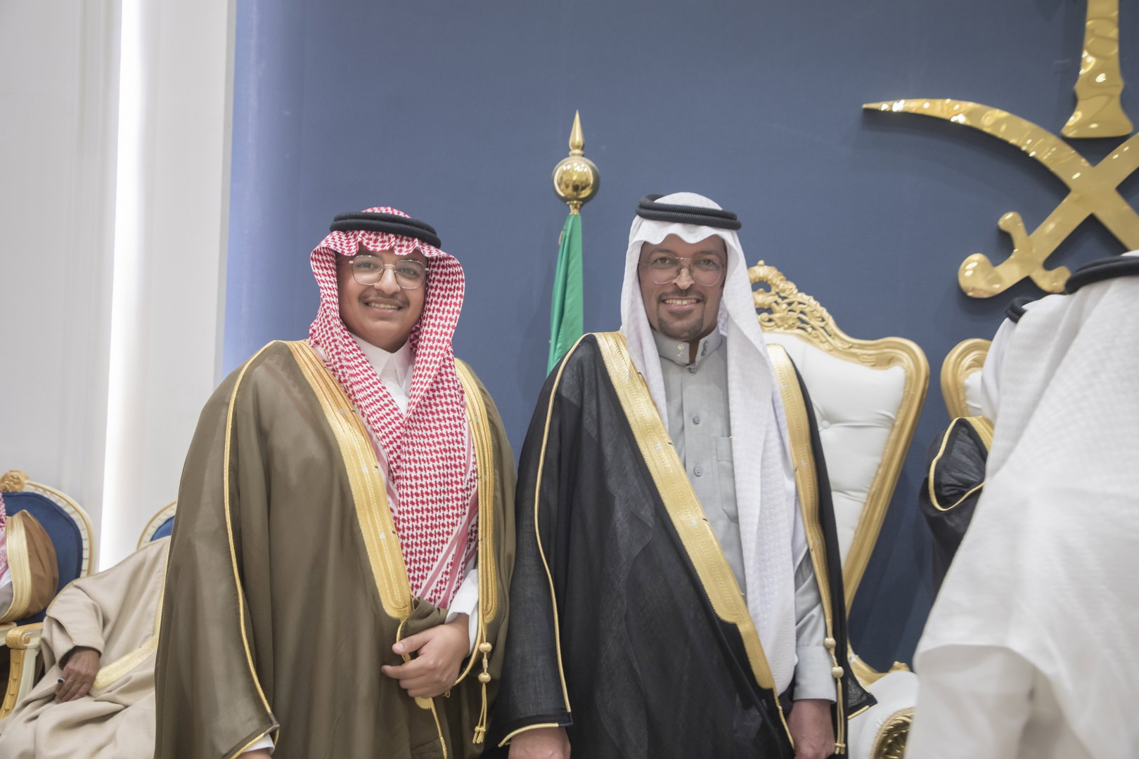 واحييا هذا الزواج غناء الفنانين 1. دحوم الطلاسي                                 2. منصور الدخيل                 3. بن مرضي                4. محمد مبارك