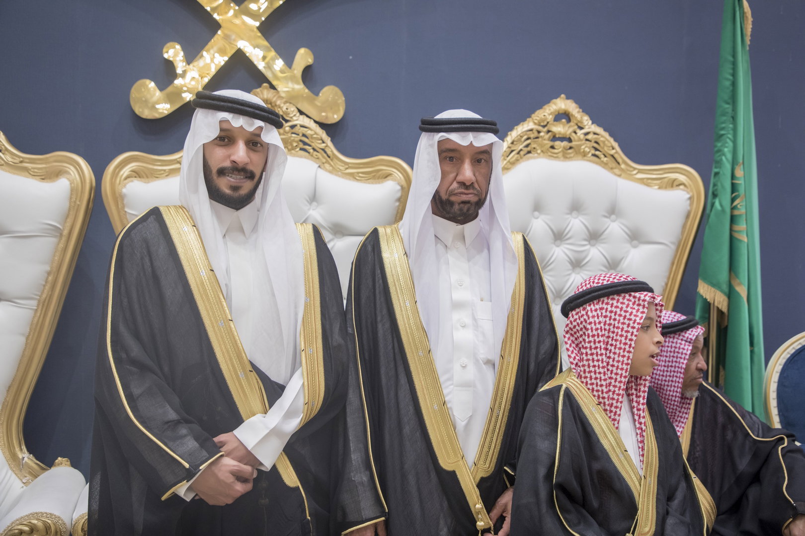 واحييا هذا الزواج غناء الفنانين 1. دحوم الطلاسي                                 2. منصور الدخيل                 3. بن مرضي                4. محمد مبارك