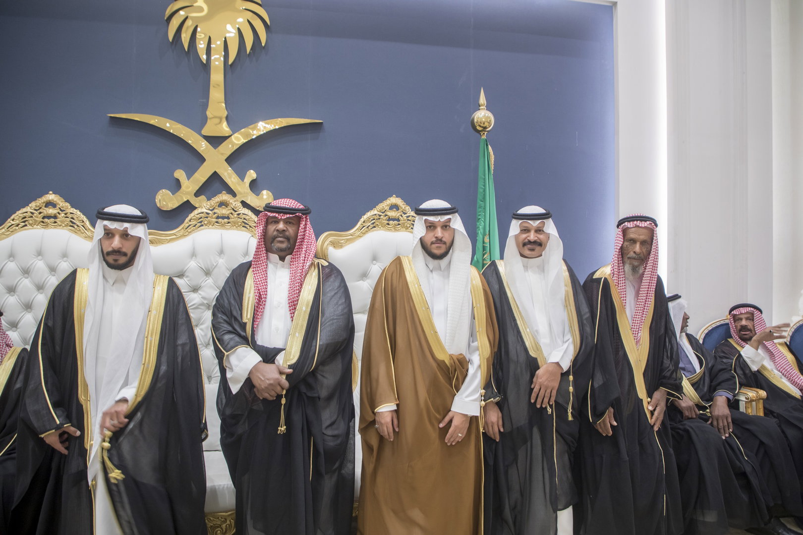 واحييا هذا الزواج غناء الفنانين 1. دحوم الطلاسي                                 2. منصور الدخيل                 3. بن مرضي                4. محمد مبارك