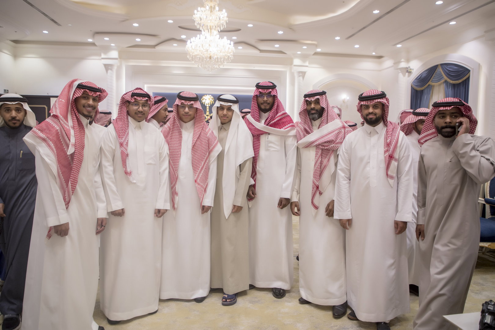 واحييا هذا الزواج غناء الفنانين 1. دحوم الطلاسي                                 2. منصور الدخيل                 3. بن مرضي                4. محمد مبارك