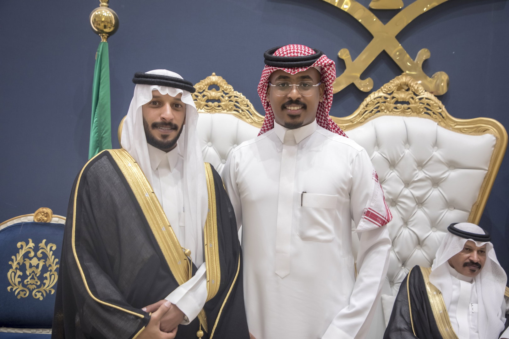 واحييا هذا الزواج غناء الفنانين 1. دحوم الطلاسي                                 2. منصور الدخيل                 3. بن مرضي                4. محمد مبارك