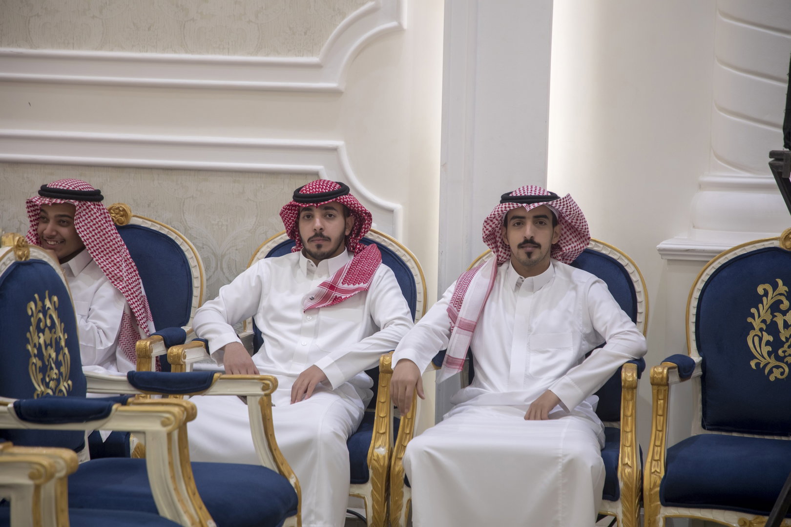 واحييا هذا الزواج غناء الفنانين 1. دحوم الطلاسي                                 2. منصور الدخيل                 3. بن مرضي                4. محمد مبارك