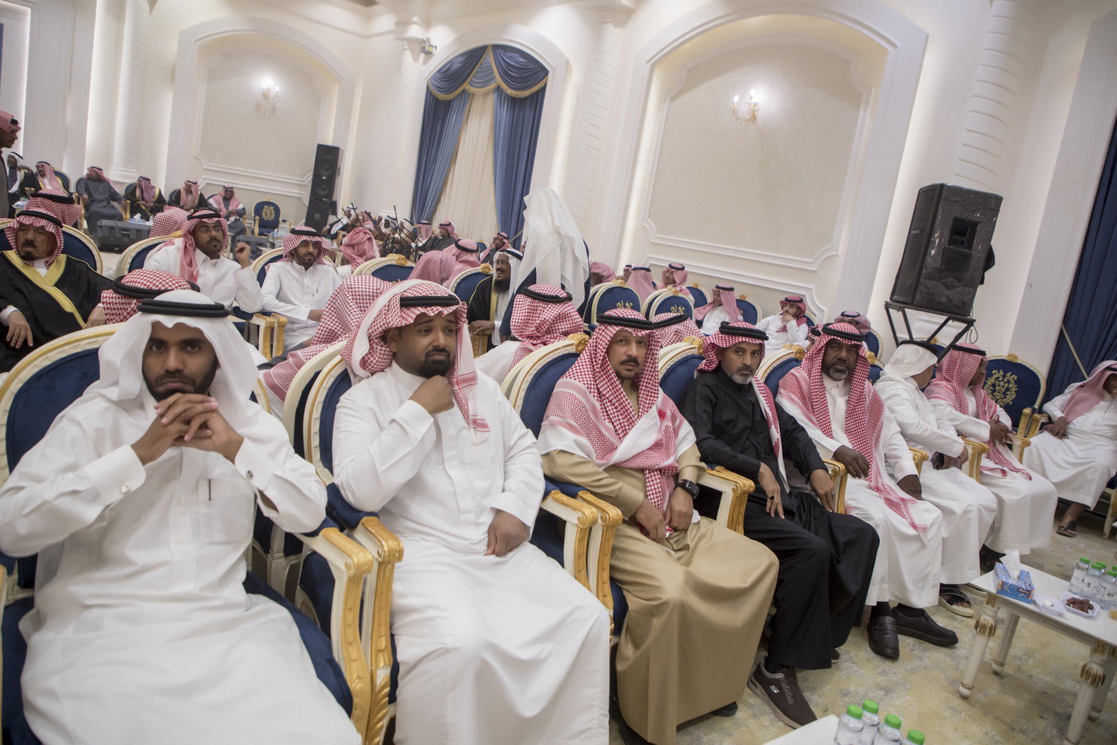 واحييا هذا الزواج غناء الفنانين 1. دحوم الطلاسي                                 2. منصور الدخيل                 3. بن مرضي                4. محمد مبارك