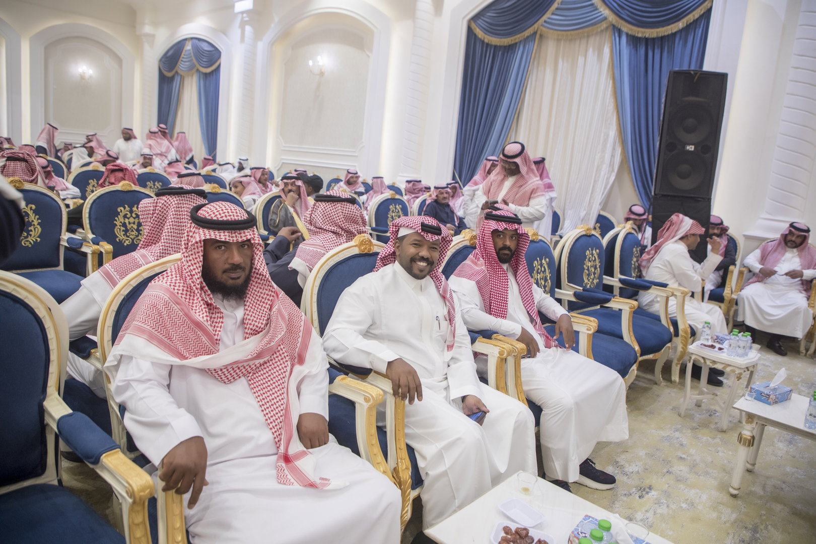 واحييا هذا الزواج غناء الفنانين 1. دحوم الطلاسي                                 2. منصور الدخيل                 3. بن مرضي                4. محمد مبارك