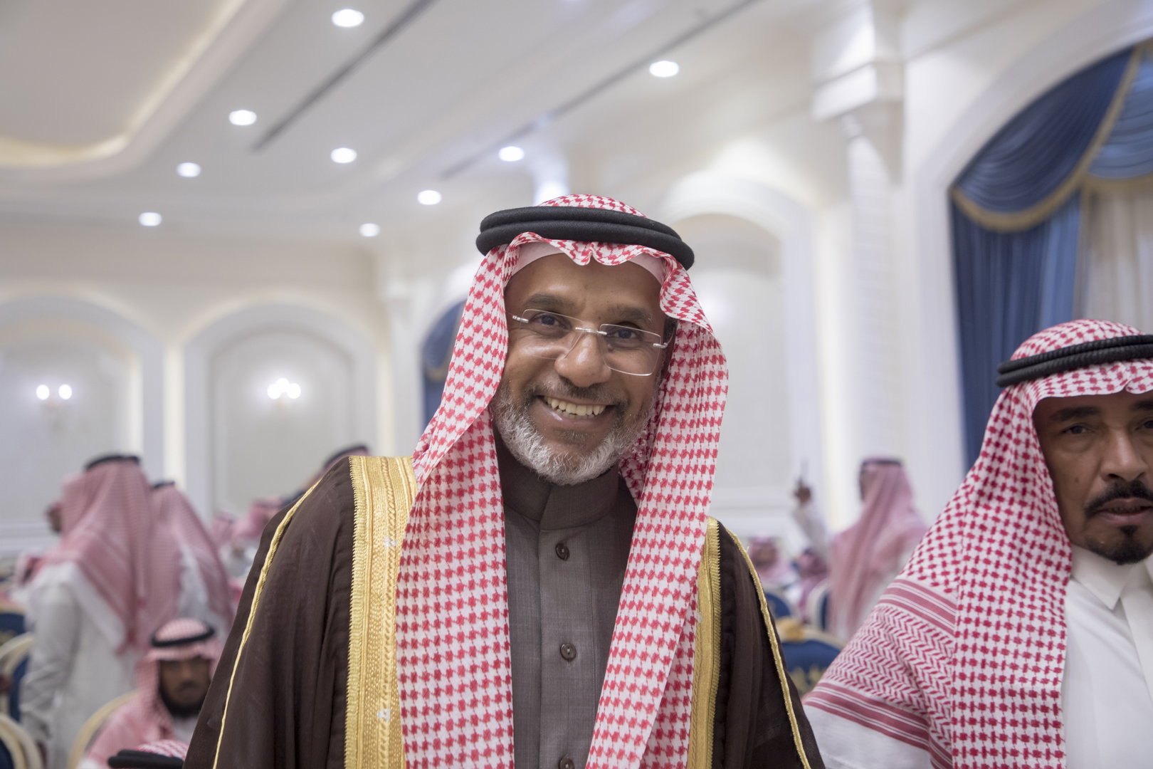 واحييا هذا الزواج غناء الفنانين 1. دحوم الطلاسي                                 2. منصور الدخيل                 3. بن مرضي                4. محمد مبارك