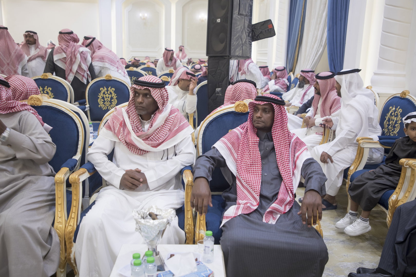 واحييا هذا الزواج غناء الفنانين 1. دحوم الطلاسي                                 2. منصور الدخيل                 3. بن مرضي                4. محمد مبارك