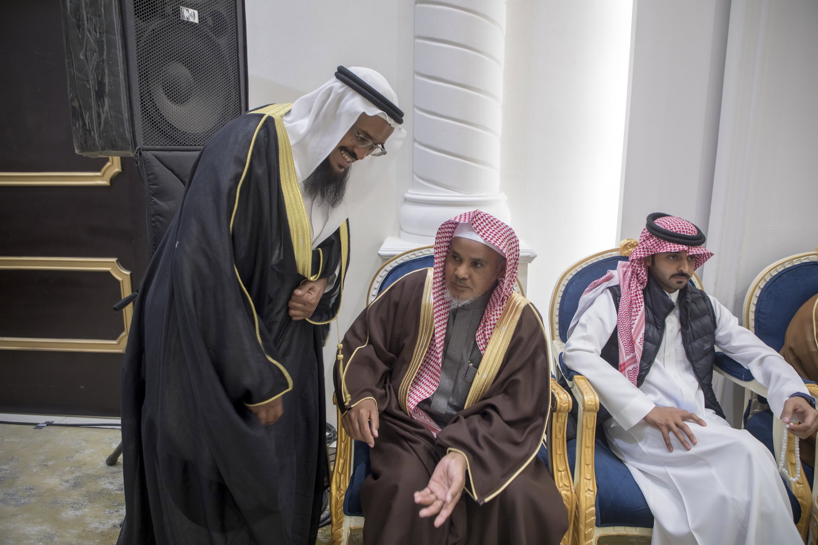 واحييا هذا الزواج غناء الفنانين 1. دحوم الطلاسي                                 2. منصور الدخيل                 3. بن مرضي                4. محمد مبارك