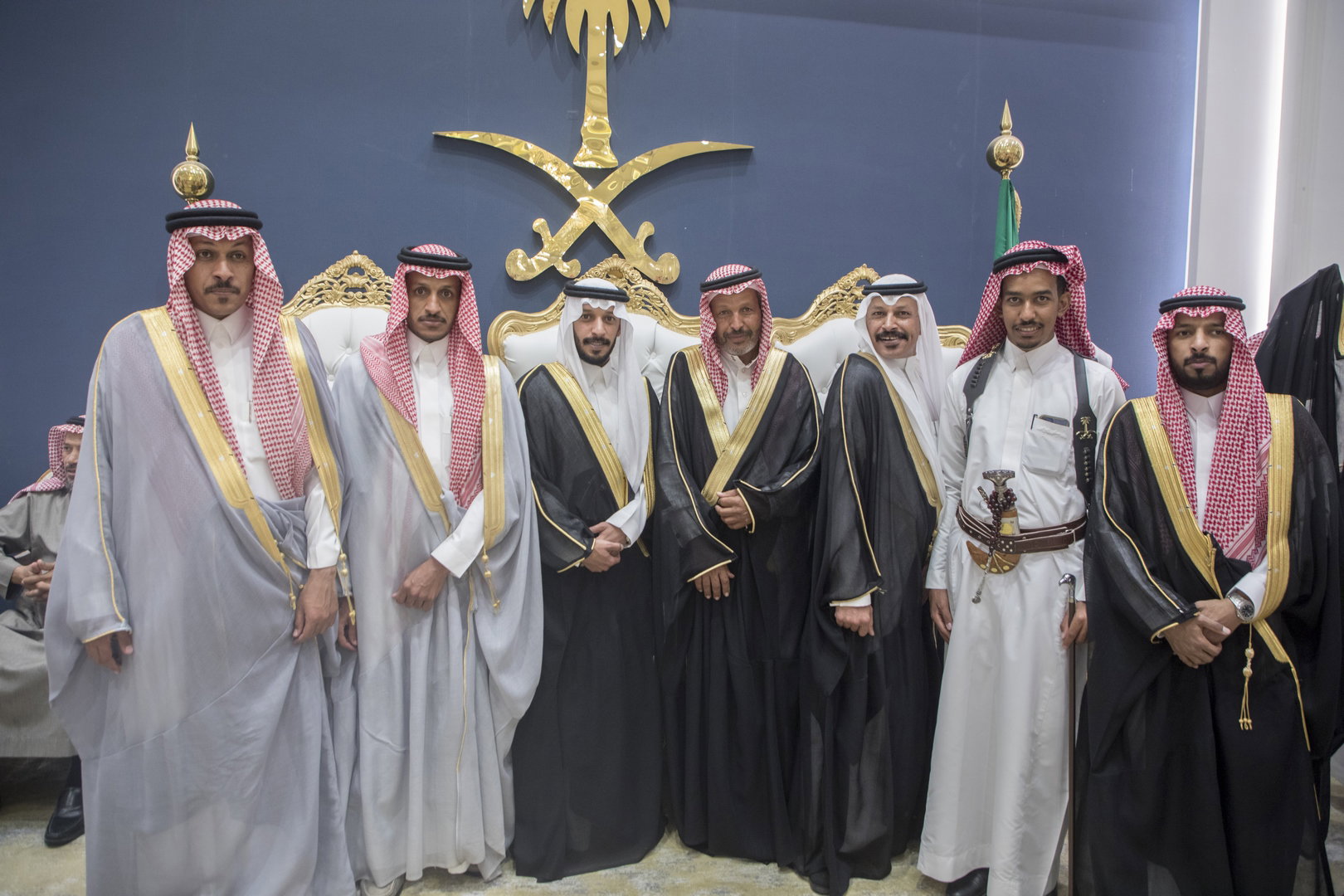 واحييا هذا الزواج غناء الفنانين 1. دحوم الطلاسي                                 2. منصور الدخيل                 3. بن مرضي                4. محمد مبارك