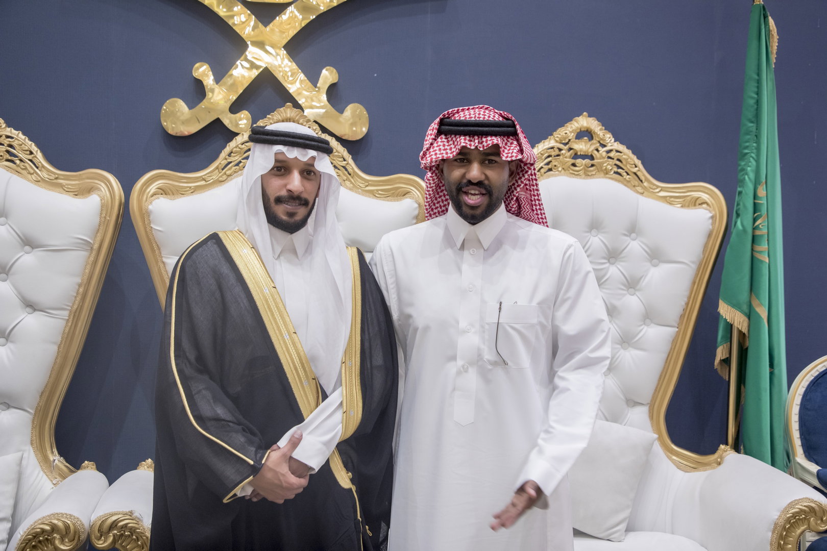 واحييا هذا الزواج غناء الفنانين 1. دحوم الطلاسي                                 2. منصور الدخيل                 3. بن مرضي                4. محمد مبارك