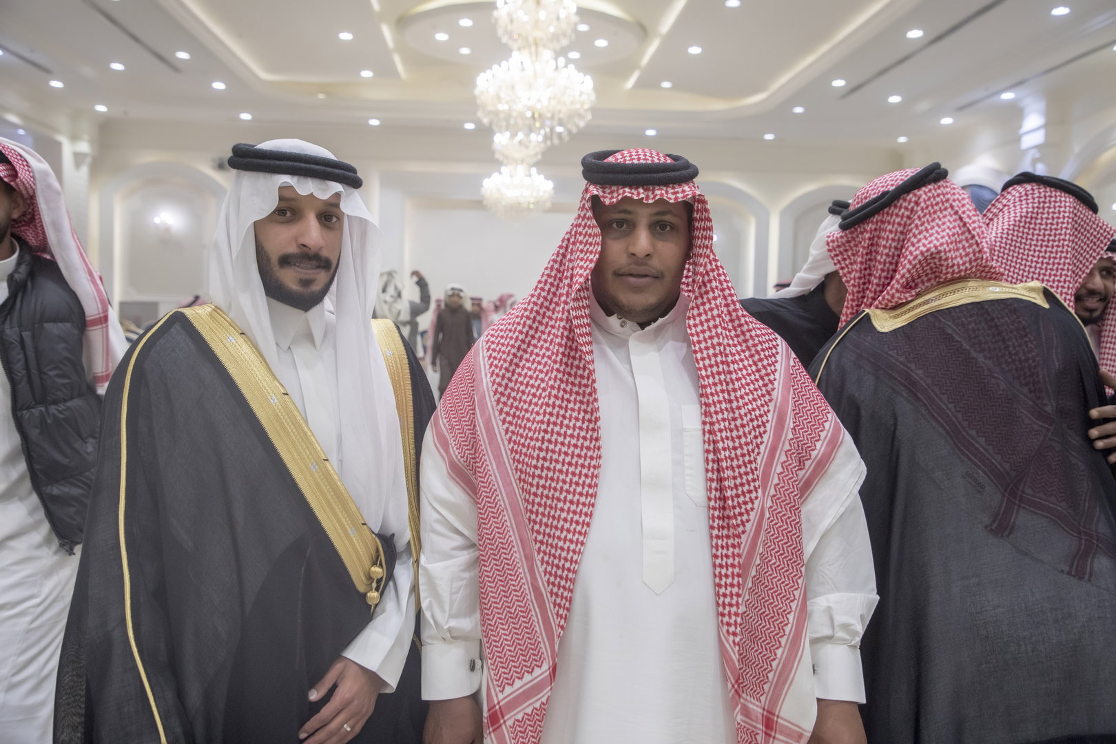 واحييا هذا الزواج غناء الفنانين 1. دحوم الطلاسي                                 2. منصور الدخيل                 3. بن مرضي                4. محمد مبارك