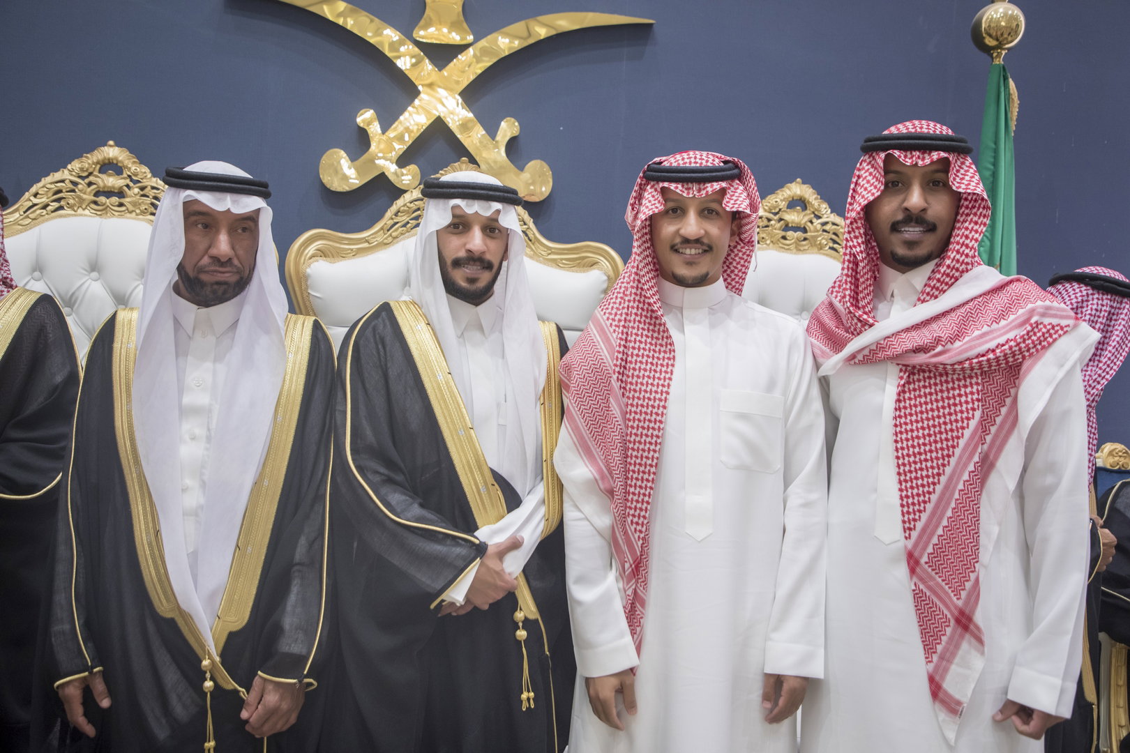 واحييا هذا الزواج غناء الفنانين 1. دحوم الطلاسي                                 2. منصور الدخيل                 3. بن مرضي                4. محمد مبارك