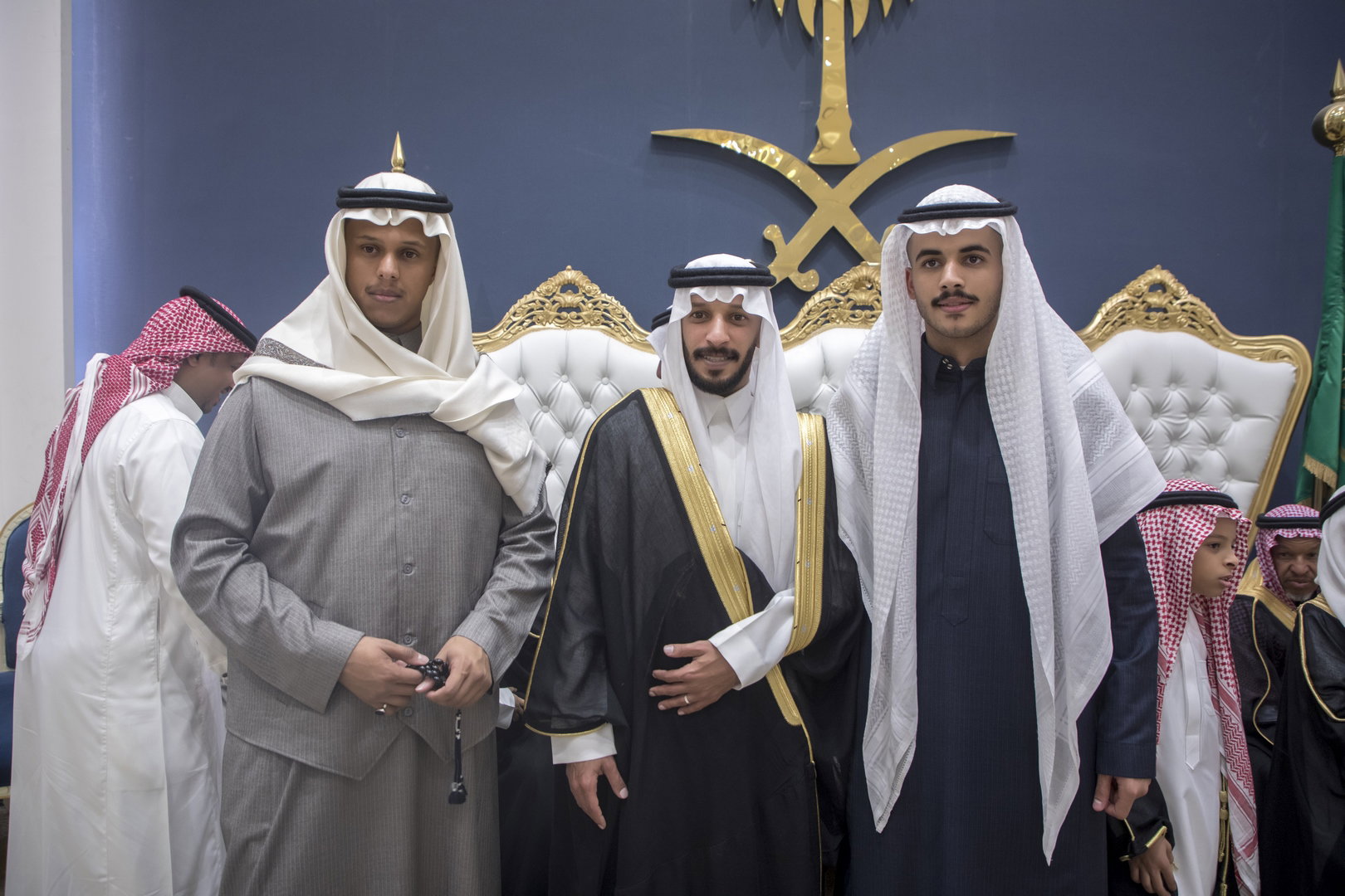 واحييا هذا الزواج غناء الفنانين 1. دحوم الطلاسي                                 2. منصور الدخيل                 3. بن مرضي                4. محمد مبارك