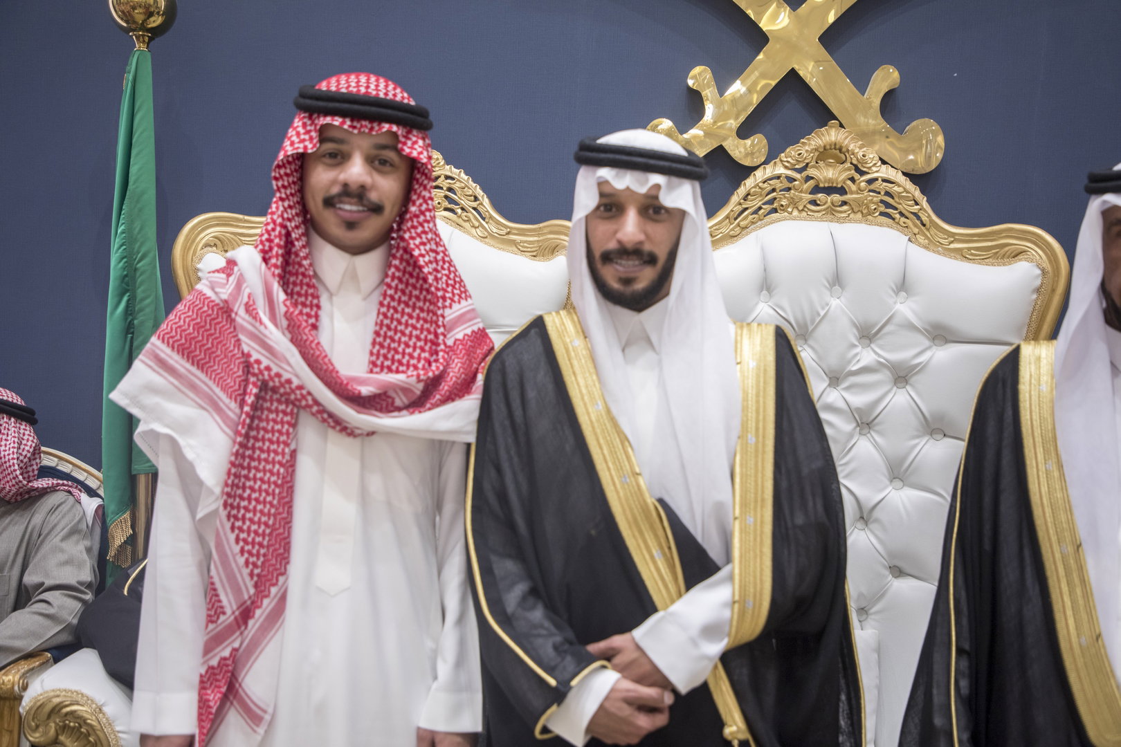 واحييا هذا الزواج غناء الفنانين 1. دحوم الطلاسي                                 2. منصور الدخيل                 3. بن مرضي                4. محمد مبارك