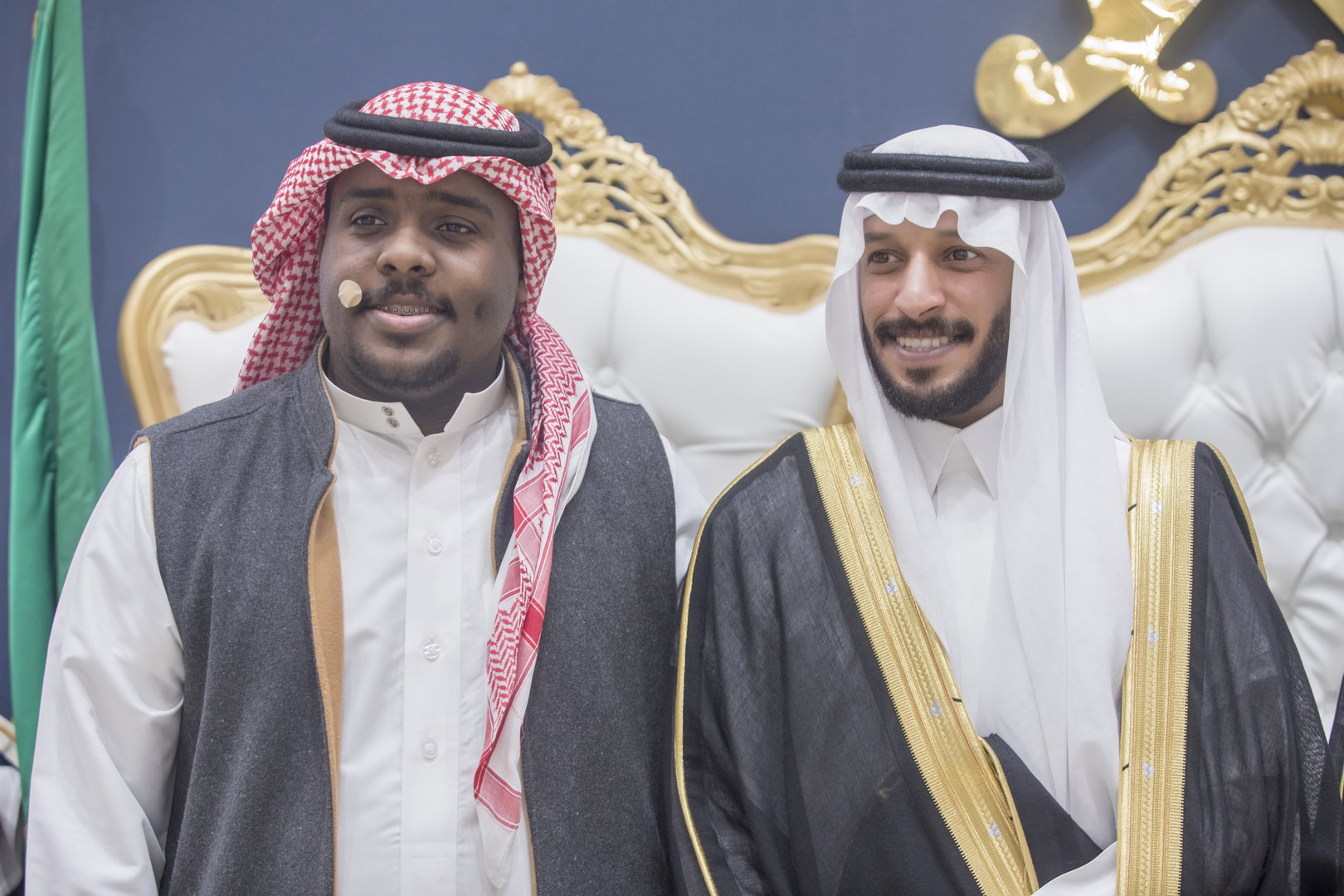 واحييا هذا الزواج غناء الفنانين 1. دحوم الطلاسي                                 2. منصور الدخيل                 3. بن مرضي                4. محمد مبارك