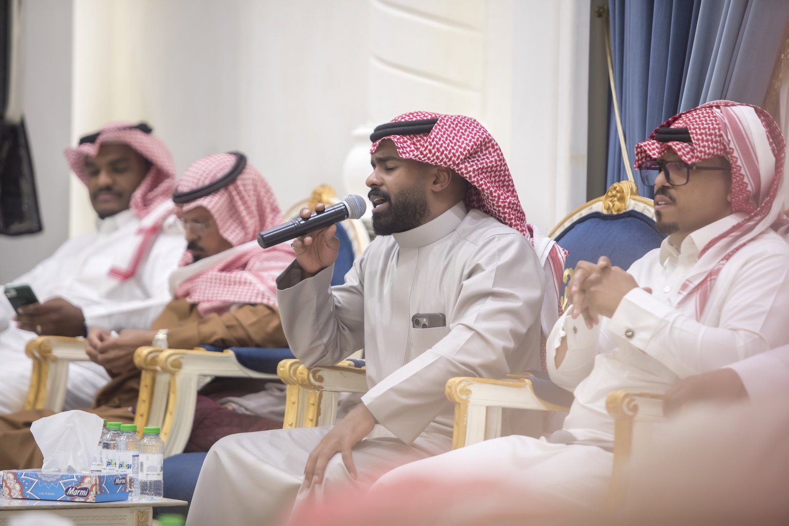 واحييا هذا الزواج غناء الفنانين 1. دحوم الطلاسي                                 2. منصور الدخيل                 3. بن مرضي                4. محمد مبارك