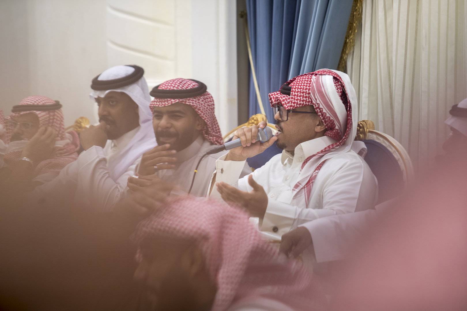 واحييا هذا الزواج غناء الفنانين 1. دحوم الطلاسي                                 2. منصور الدخيل                 3. بن مرضي                4. محمد مبارك