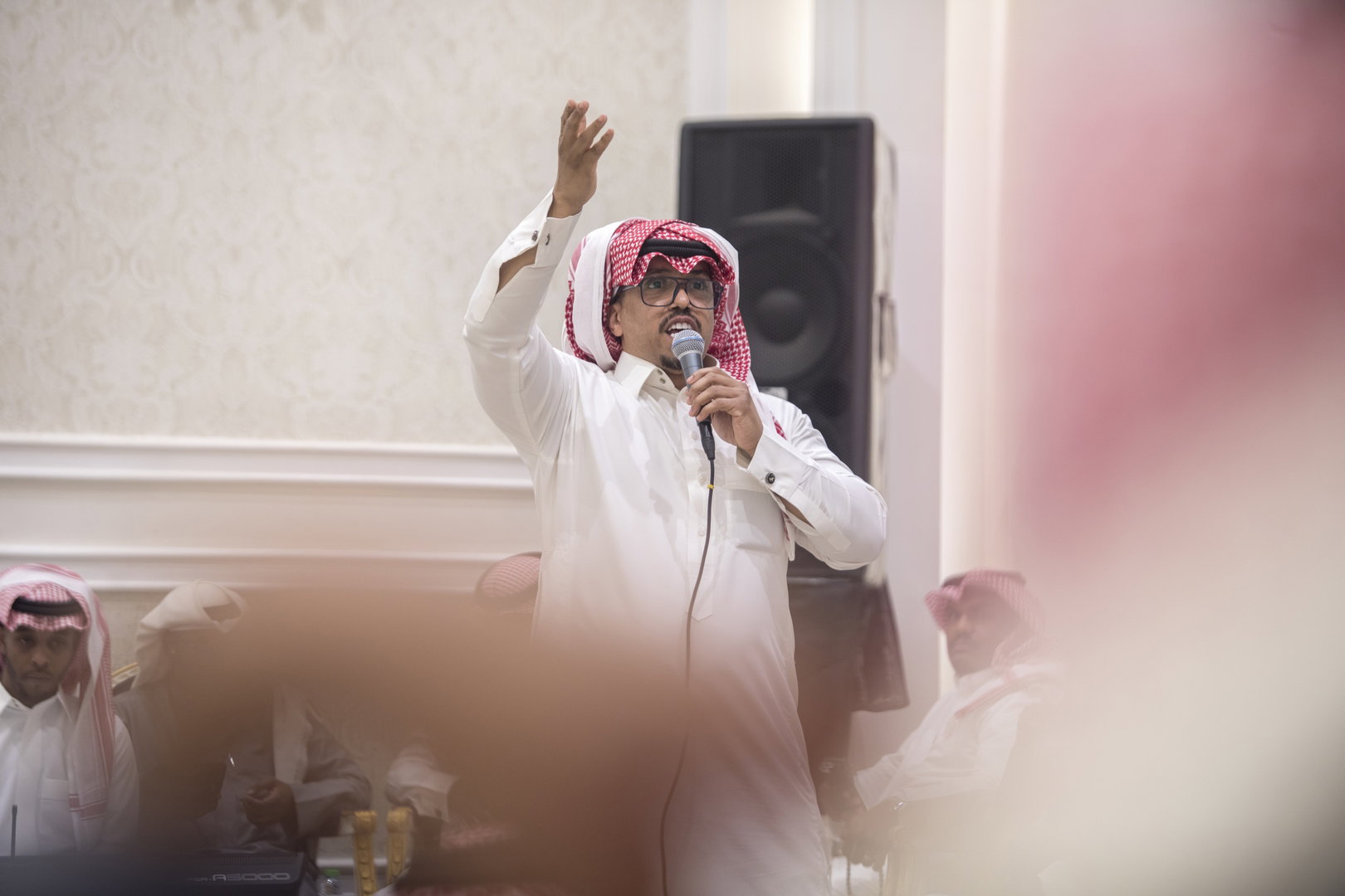 واحييا هذا الزواج غناء الفنانين 1. دحوم الطلاسي                                 2. منصور الدخيل                 3. بن مرضي                4. محمد مبارك