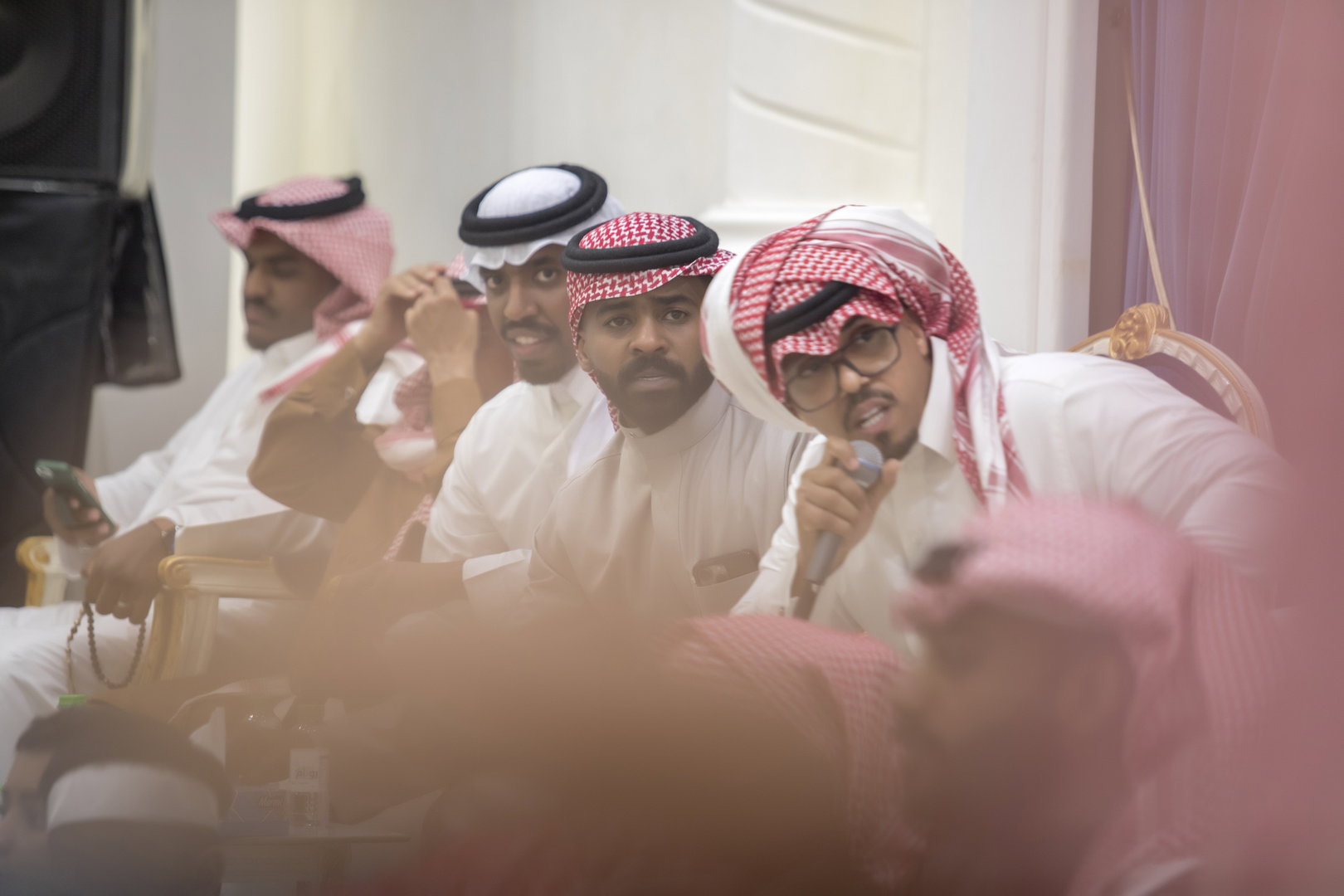 واحييا هذا الزواج غناء الفنانين 1. دحوم الطلاسي                                 2. منصور الدخيل                 3. بن مرضي                4. محمد مبارك