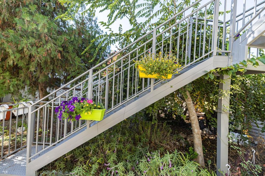 Customized metal stairs