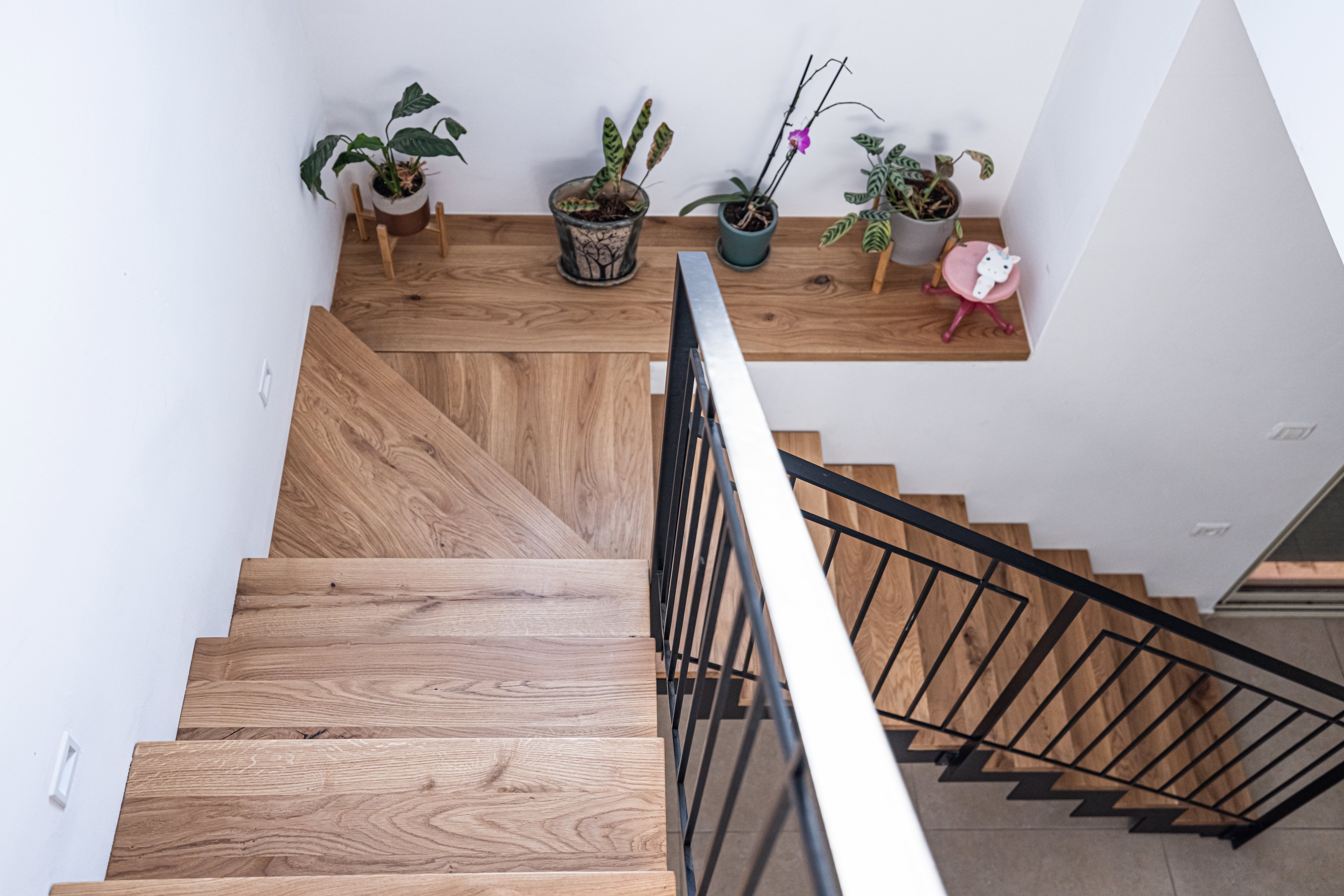 Customized metal stairs